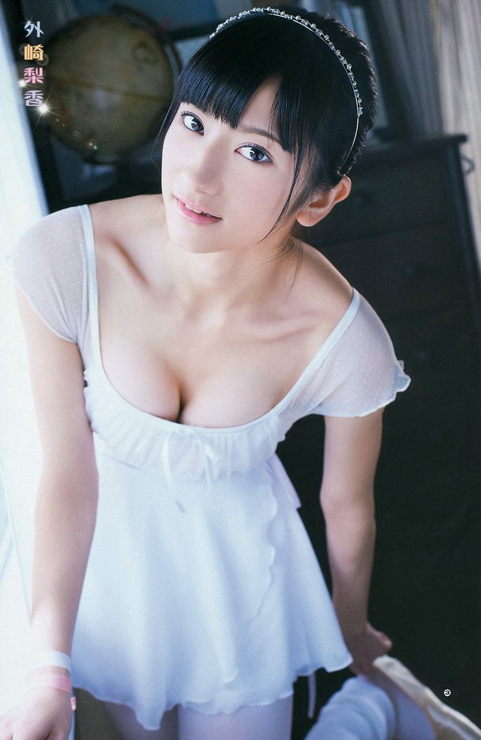 [Young Gangan] 2014 No.03 松井玲奈 外崎梨香 大貫彩香 [24P]