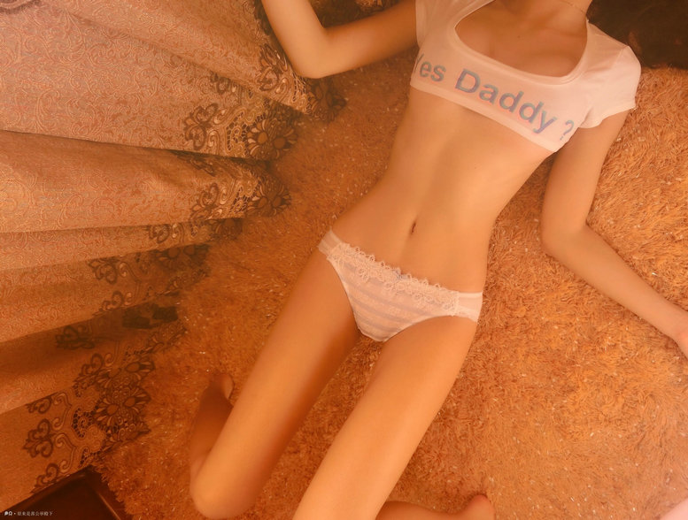 微博妹子原来是茜公举殿下 - daddy [13P1V-19MB]