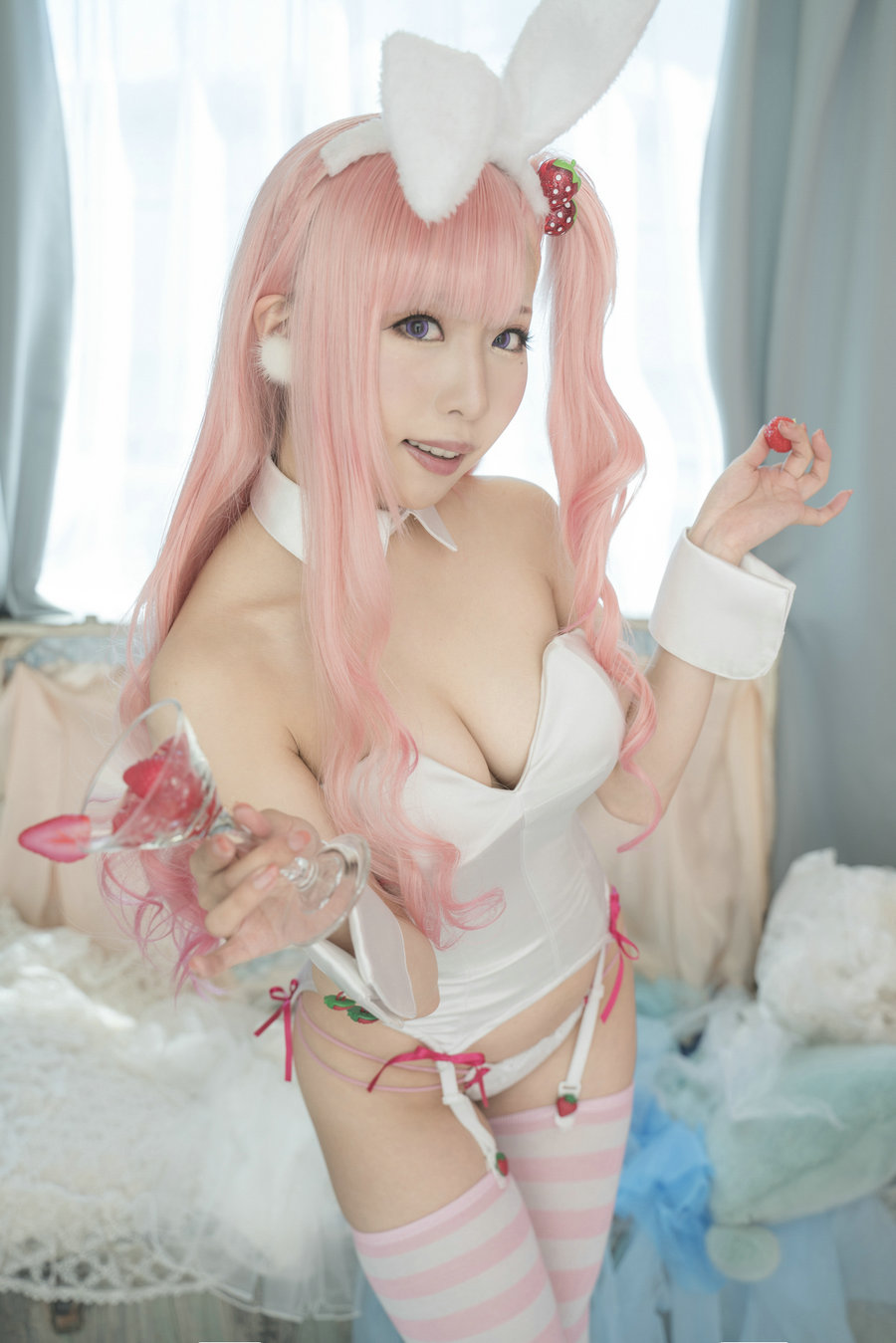 (Cosplay) (CH25) [ふれまに (ふれいあ)] Strawberry Bunny [226P493MB]