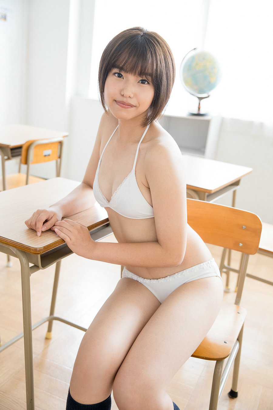 [Minisuka.tv] Saya Asahina 朝比奈さや - Secret Gallery (STAGE1) 2.1 [38P22MB]