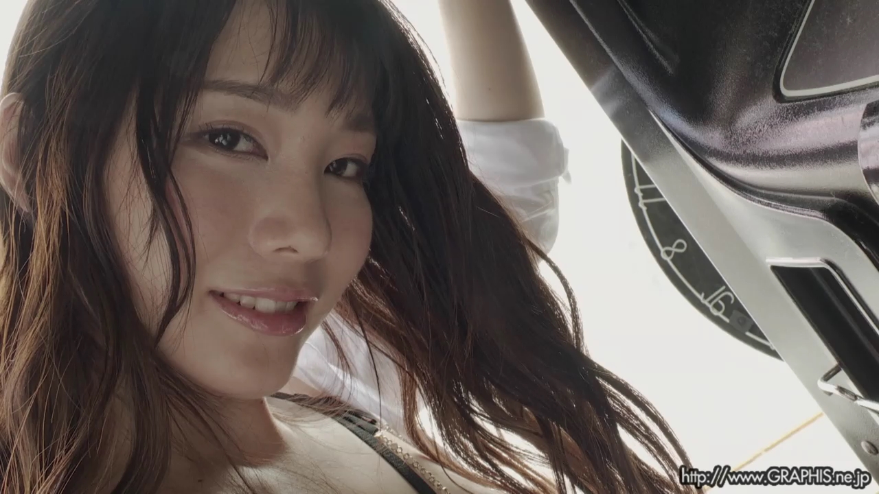 [Graphis] Airi Suzumura 鈴村あいり『 Flawless 』MOVIE 01 [240MB]