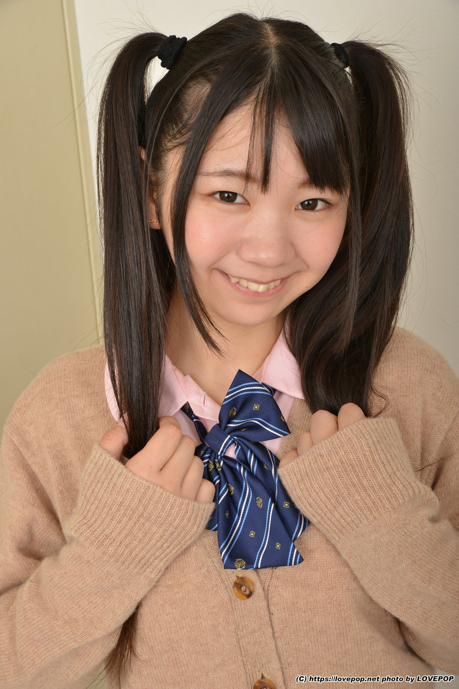 [LOVEPOP] Yuzuka Shirai 白井ゆずか school uniform ! - PPV [106P71MB]