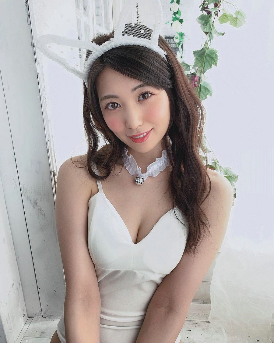 Aika Yamagishi 山岸逢花 Instagram Collection [687P59V-801MB]