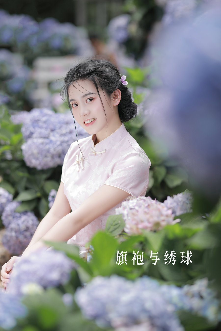 [YITUYU]艺图语 2022.07.25 旗袍与绣球 Dear-郑同学 [35P-664MB]