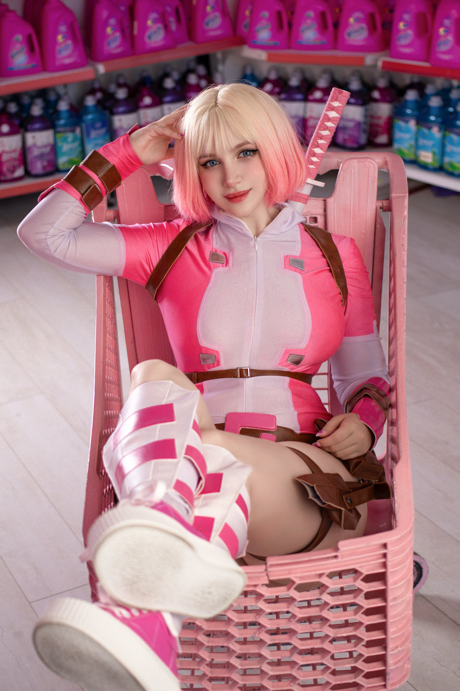 Ulichan - Gwenpool [62P-767MB]