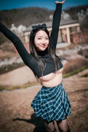 [DJAWA] Yeeun - Early Spring Walk in March Vol.2 [155P-3.43GB]